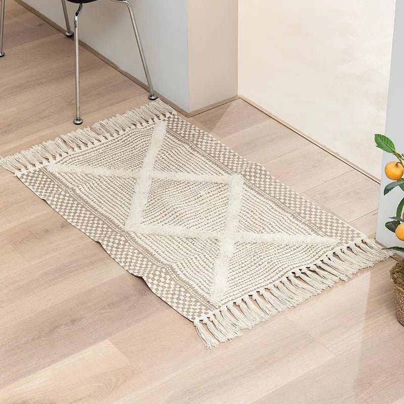 Beige macrame rug