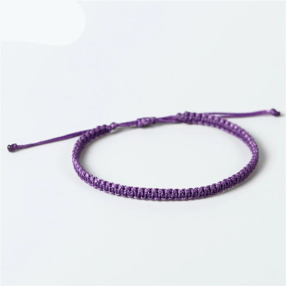 Colored macrame bracelet