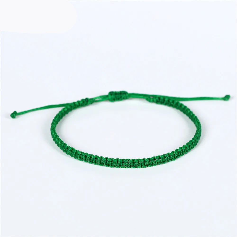 Colored macrame bracelet