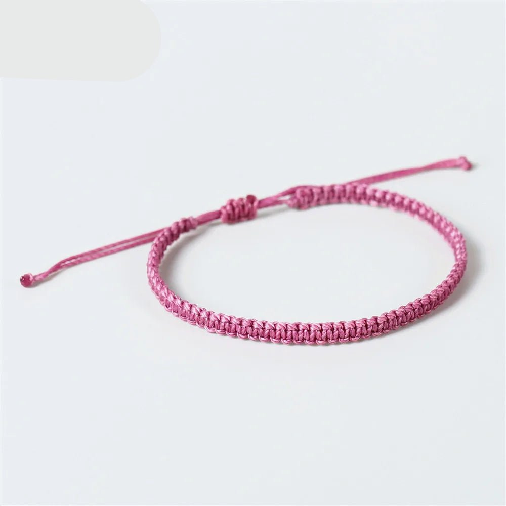 Colored macrame bracelet