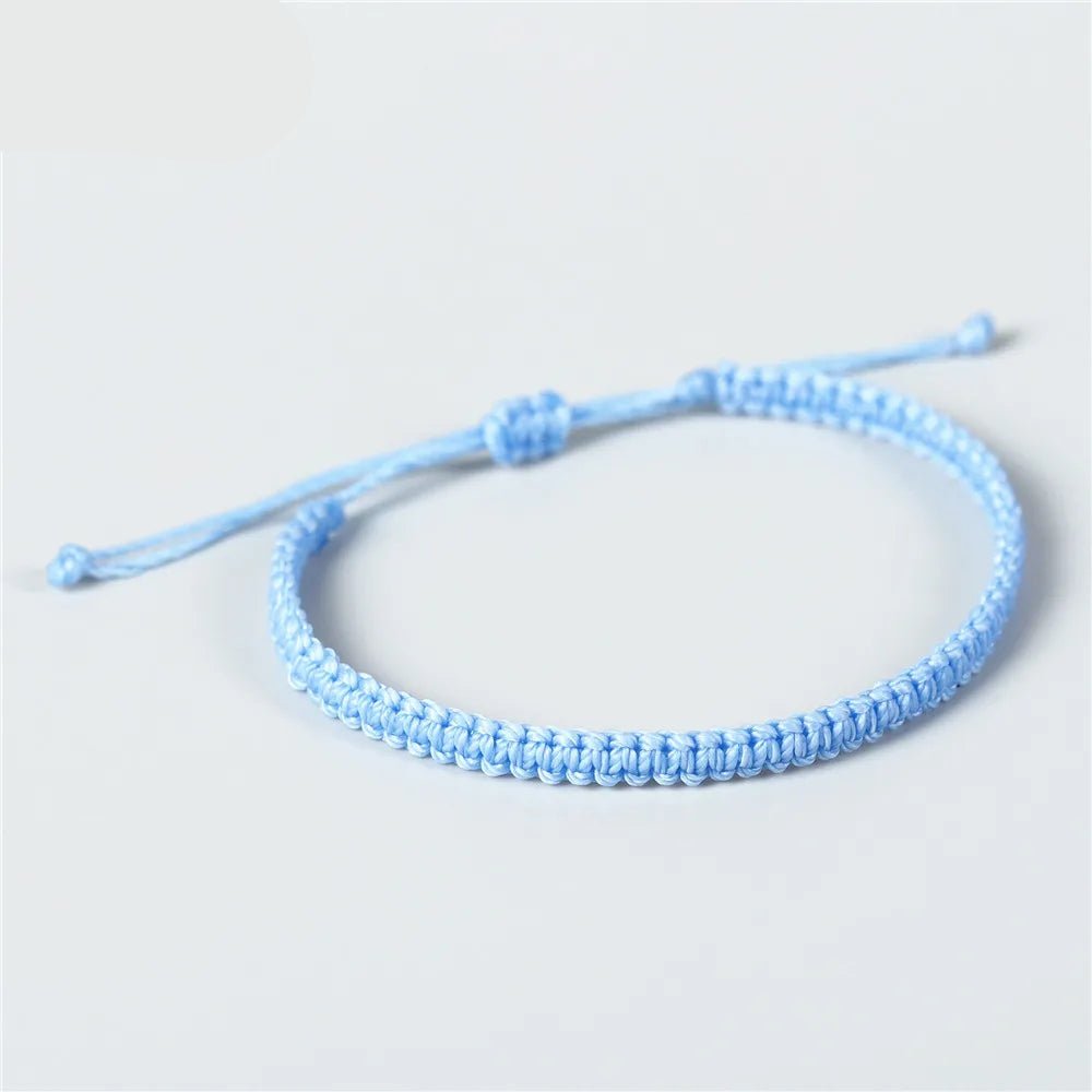 Colored macrame bracelet