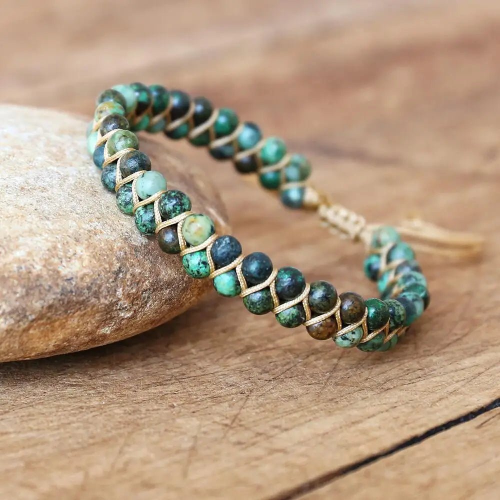 Macrame bracelet with beads