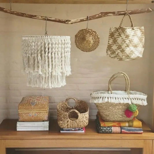 Macrame chandelier suspension