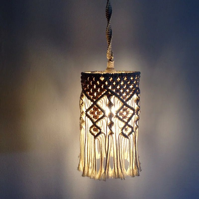 Macrame lamp suspension