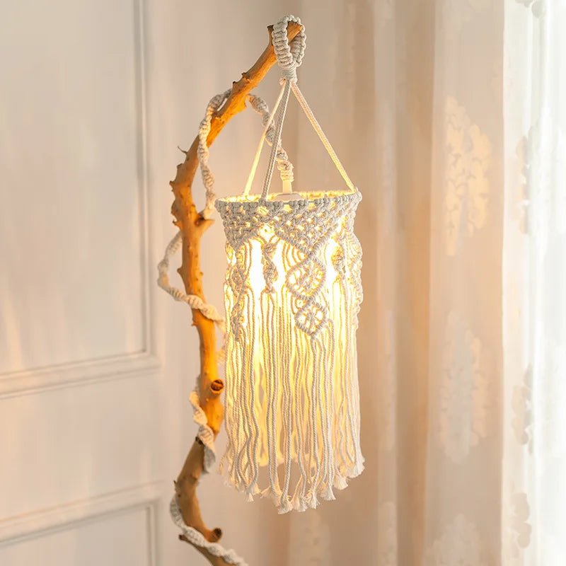 Macrame lamp suspension