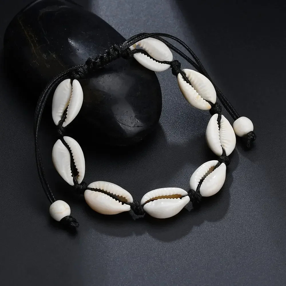 Macrame shell bracelet