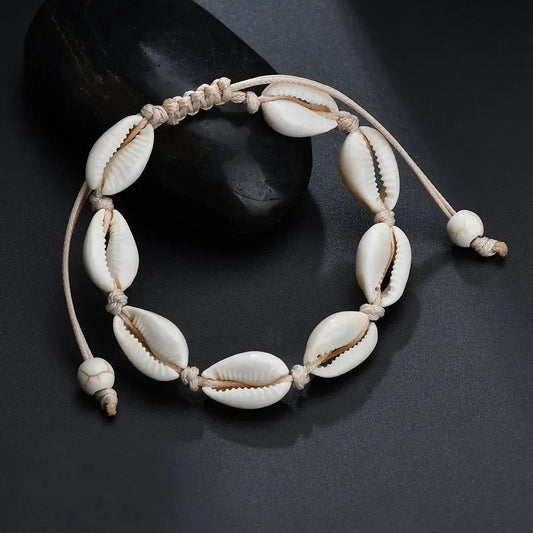 Macrame shell bracelet