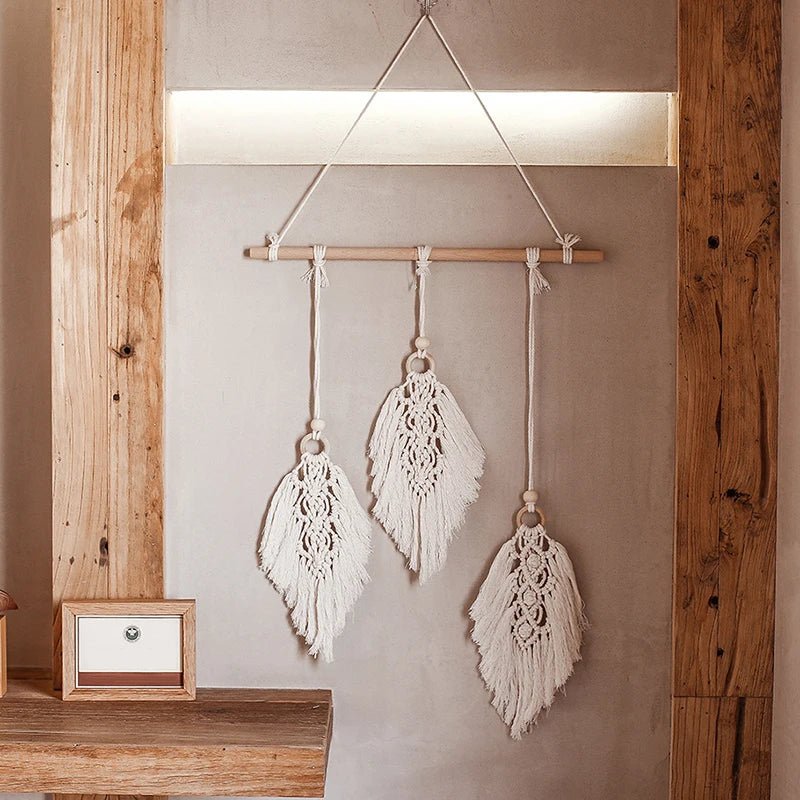 Macrame wall feather