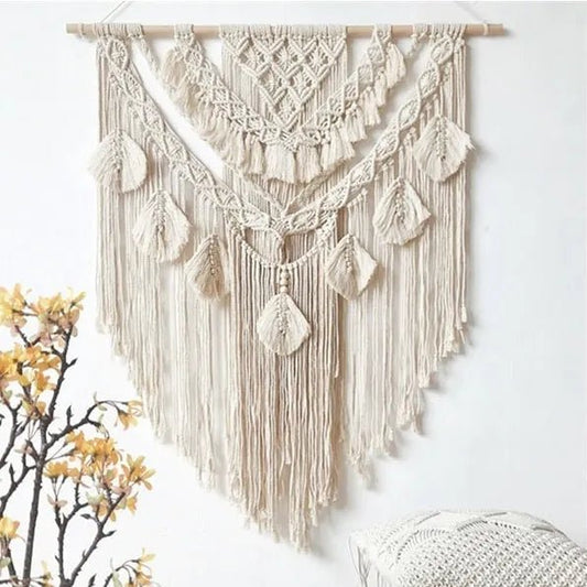 Macrame wall leaf