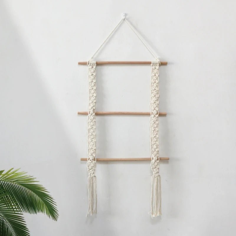 Macrame wall mount