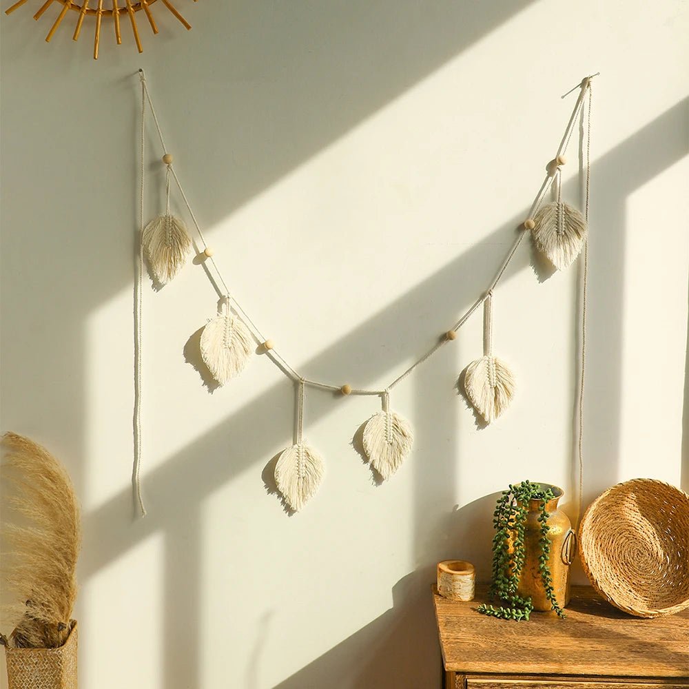 Macrame white leaf garland