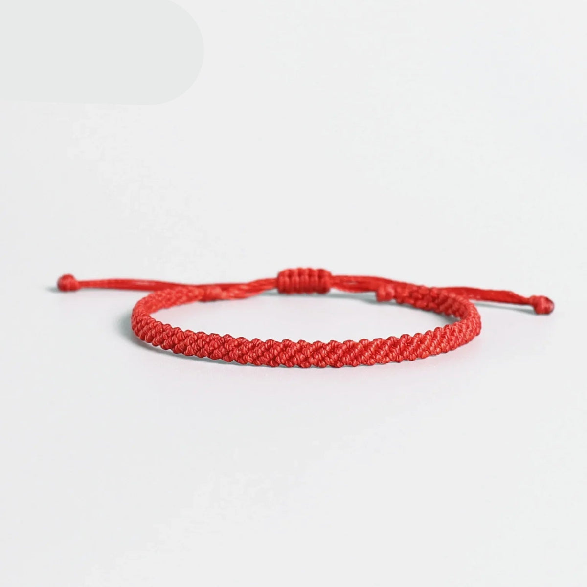 Simple macrame bracelet