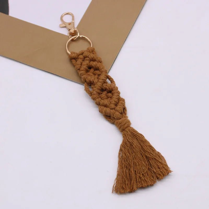 Simple macrame keychain