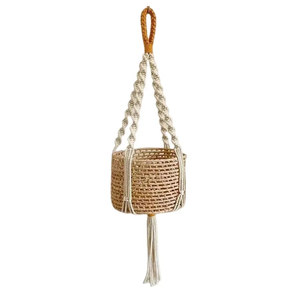 Twisted macrame hanger