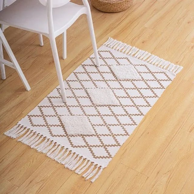 White macrame rug